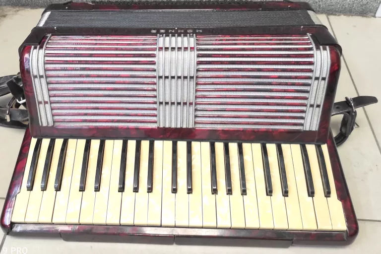 AKORDEON HOHNER VERDI III