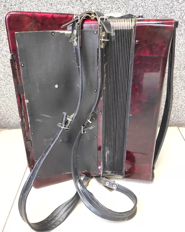 AKORDEON HOHNER VERDI III
