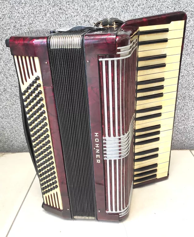 AKORDEON HOHNER VERDI III