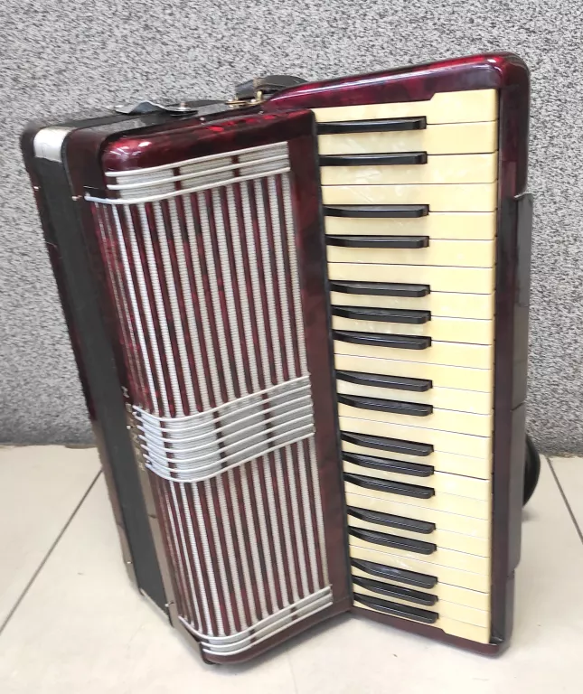 AKORDEON HOHNER VERDI III