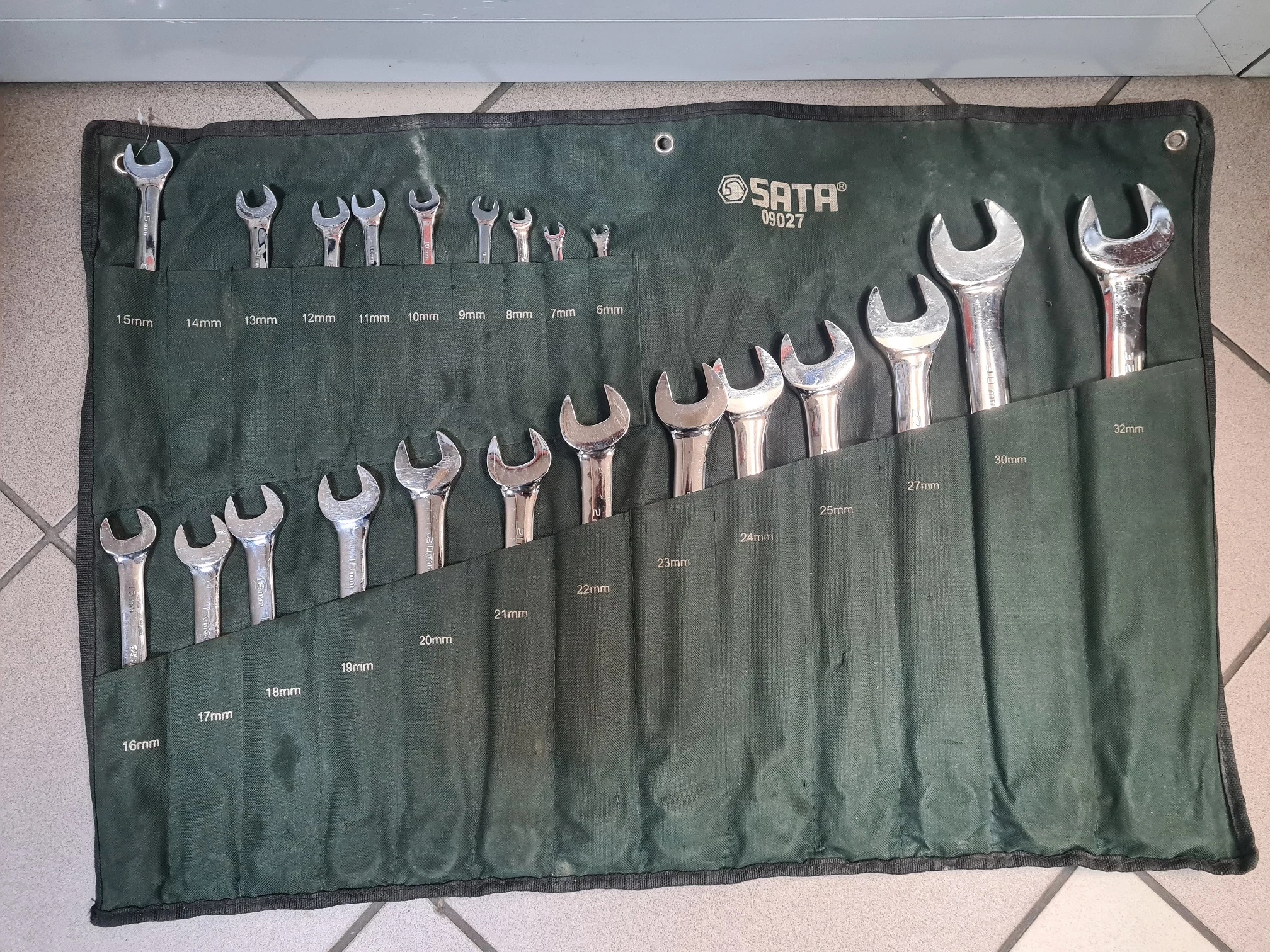 zestaw-kluczy-sata-09027-brak-14-saturna-41-glogow