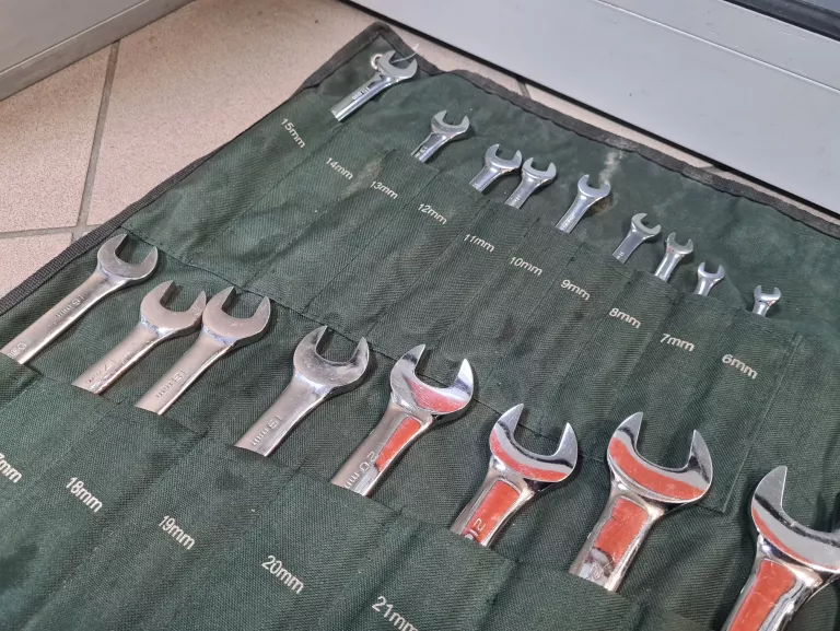 zestaw-kluczy-sata-09027-brak-14-marka-sata