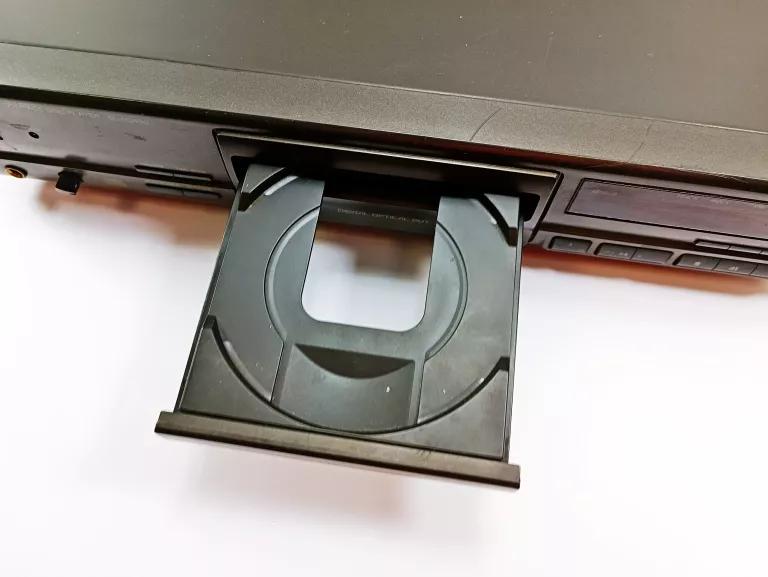 ODTWARZACZ CD TECHNICS SL-PG490