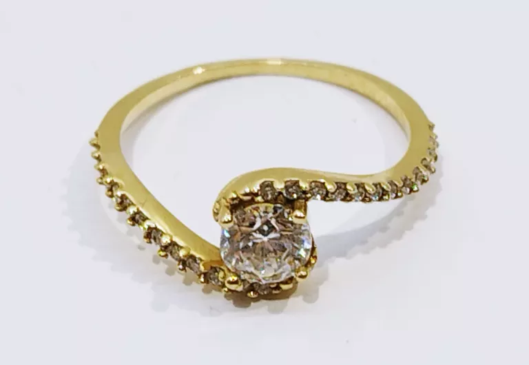 zloty-pierscionek-z-cyrkoniami-585-174g-r12-kolor-dominujacy-205826-225106