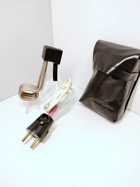 grzalka-do-wody-prl-mala-w-etui-stan-nie-wymaga-renowacji