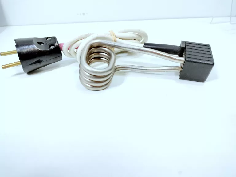 grzalka-do-wody-prl-mala-w-etui-dekada-lata-70-xx-w