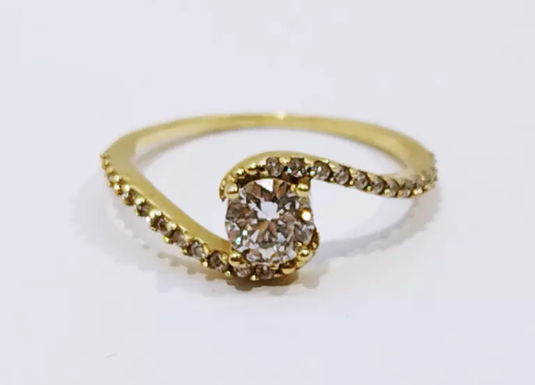 zloty-pierscionek-z-cyrkoniami-585-174g-r12-rozmiarsrednica-wew-mm-372-12