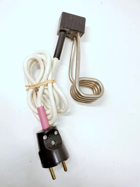 grzalka-do-wody-prl-mala-w-etui-krajregion-powstania-polska