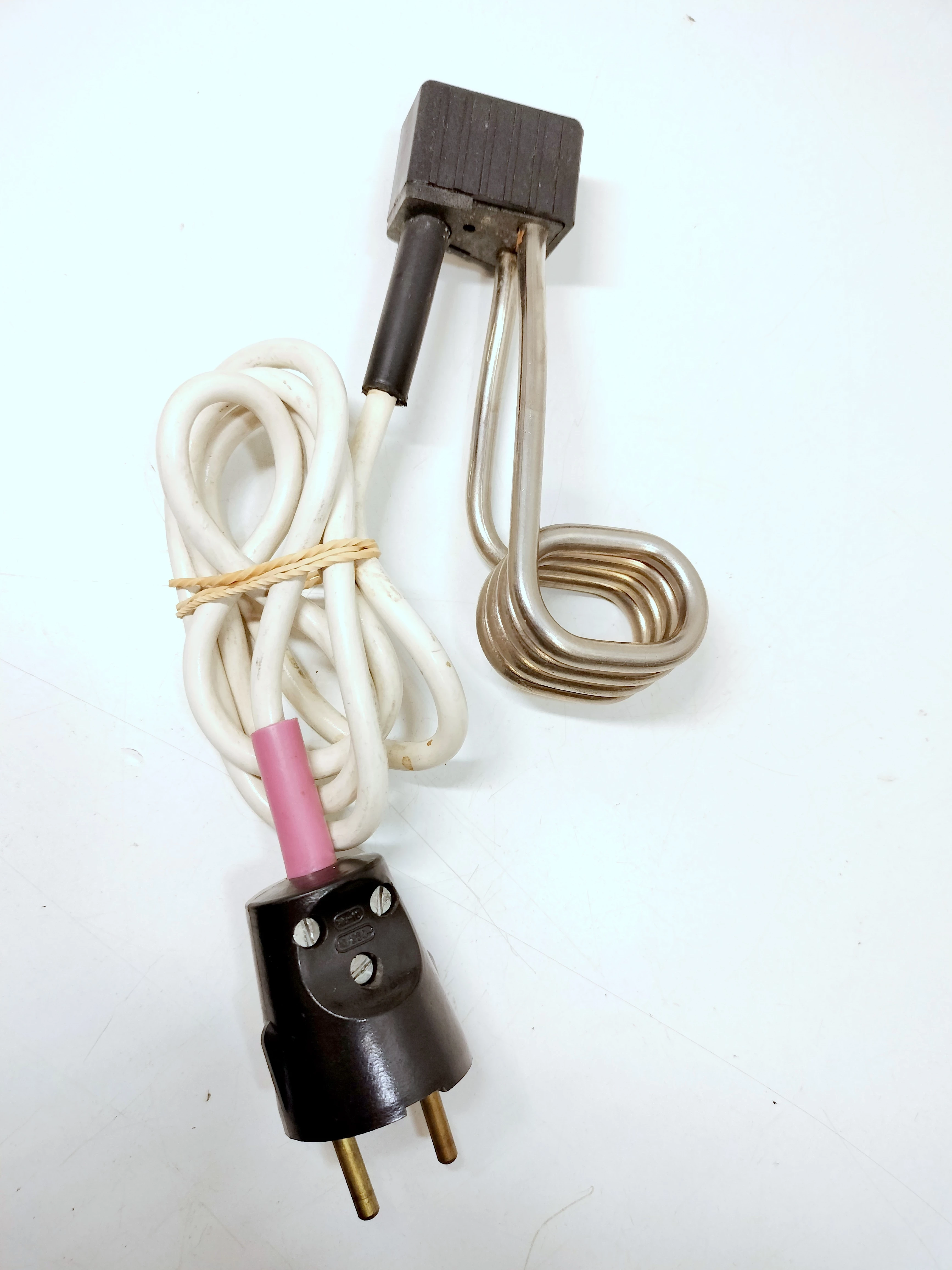 grzalka-do-wody-prl-mala-w-etui-krajregion-powstania-polska