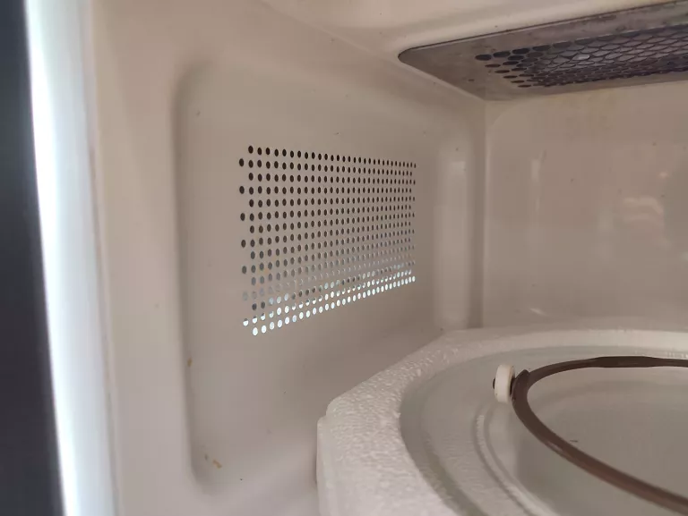 KUCHENKA MIKROFALOWA WHIRLPOOL MWP 103 M