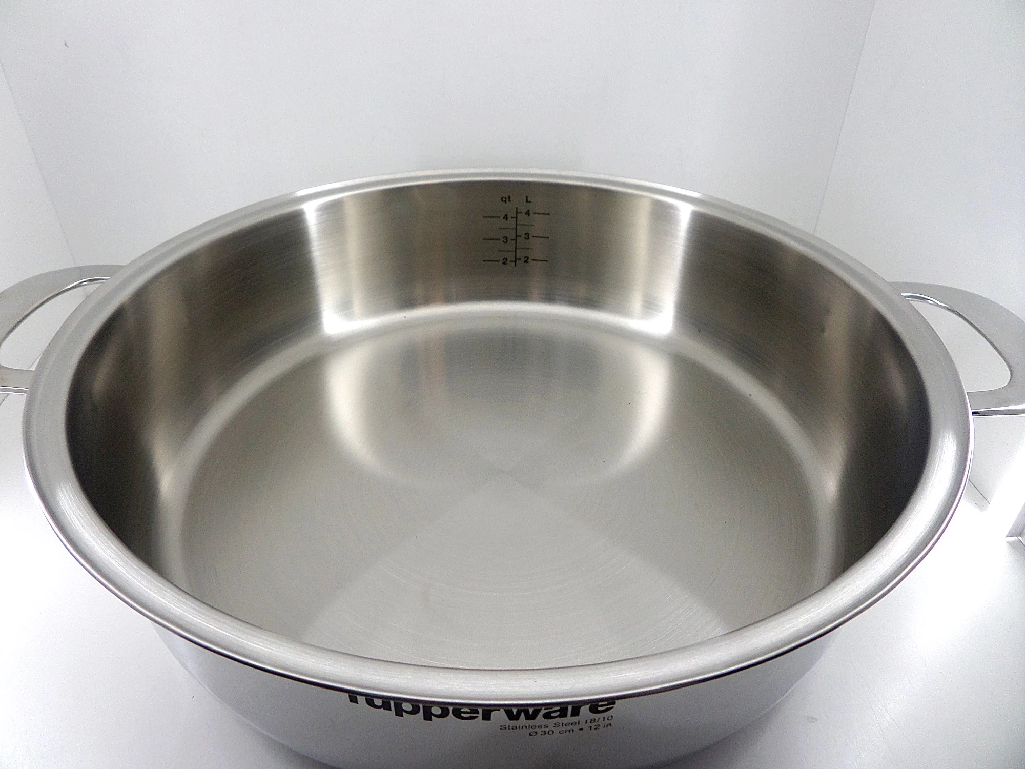 tupperware-garnek-kolekcja-szefa-silver-57-l-pojemnosc-57