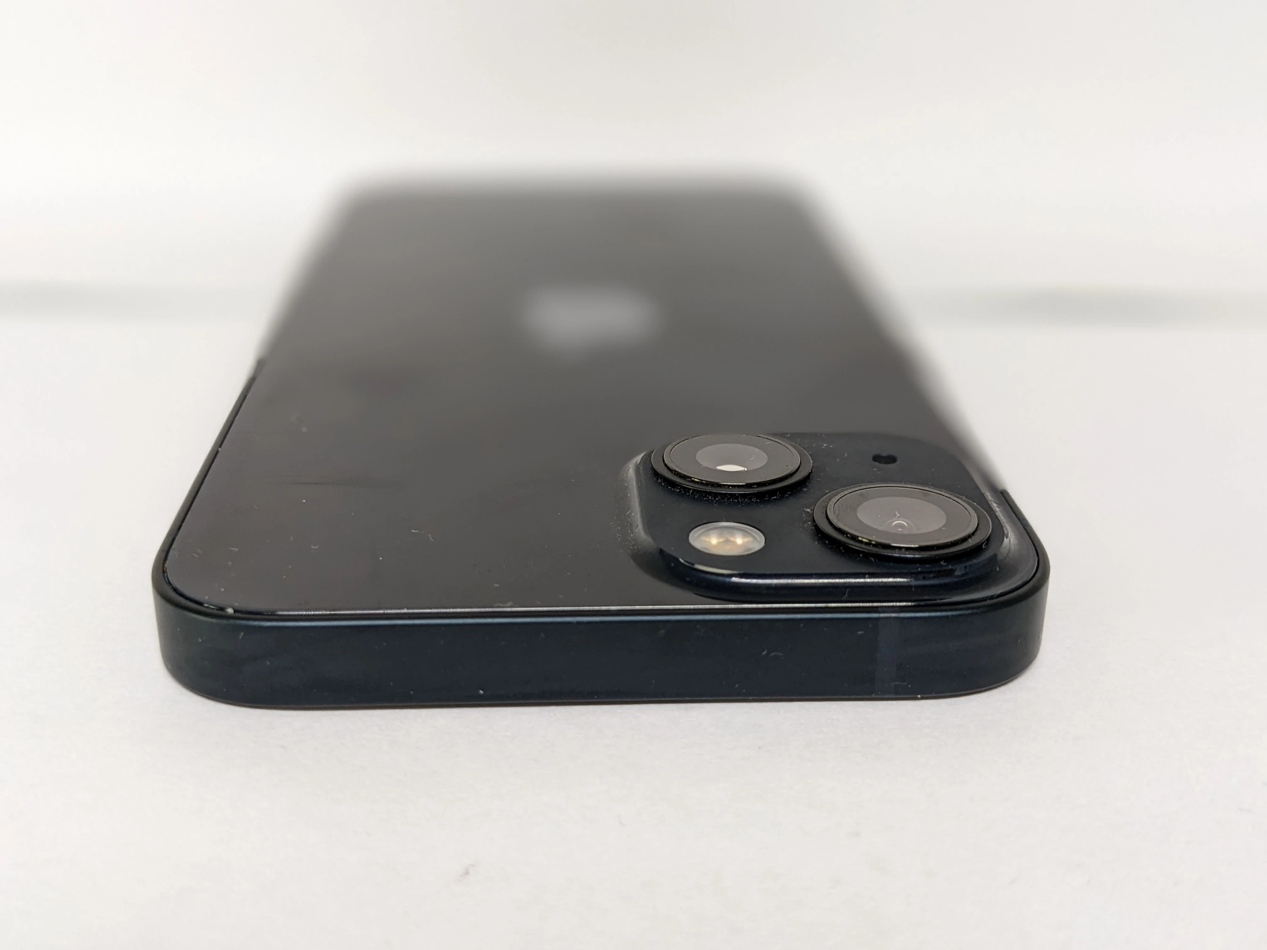 apple-iphone-13-128gb-czarny-bateria-100-z-play-ean-gtin-194252707180