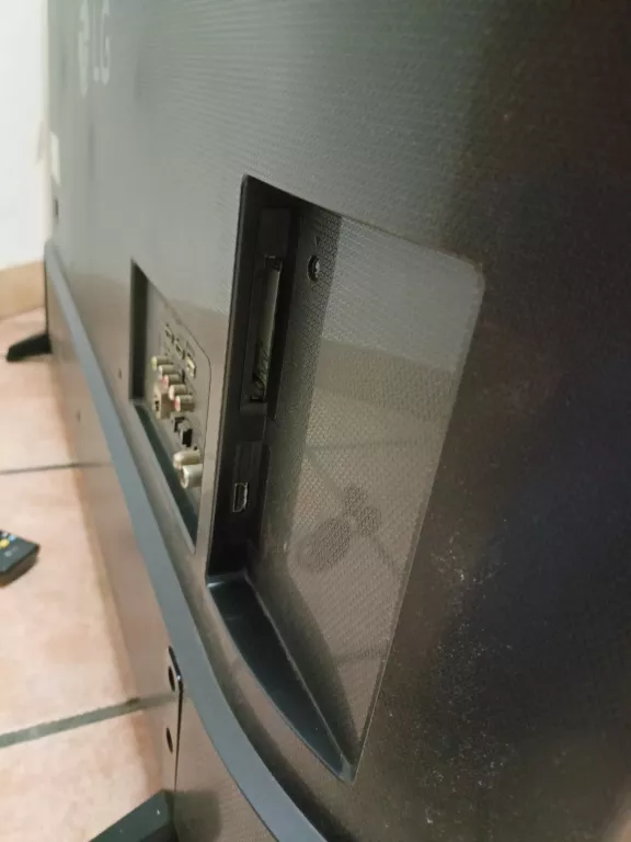 TELEWIZOR LG 49UH610V #OPIS#