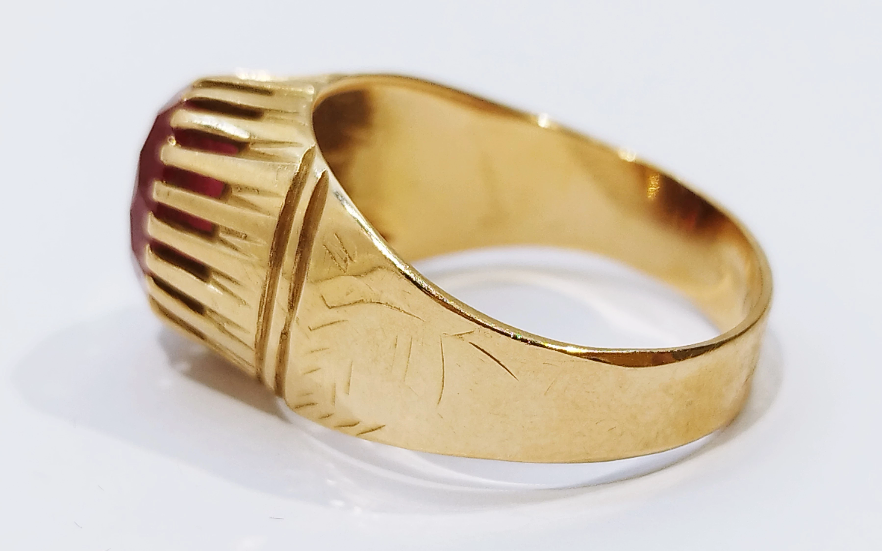 pieknie-zdobiony-pierscionek-vintage-585-525g-r17-kamien-17088-128