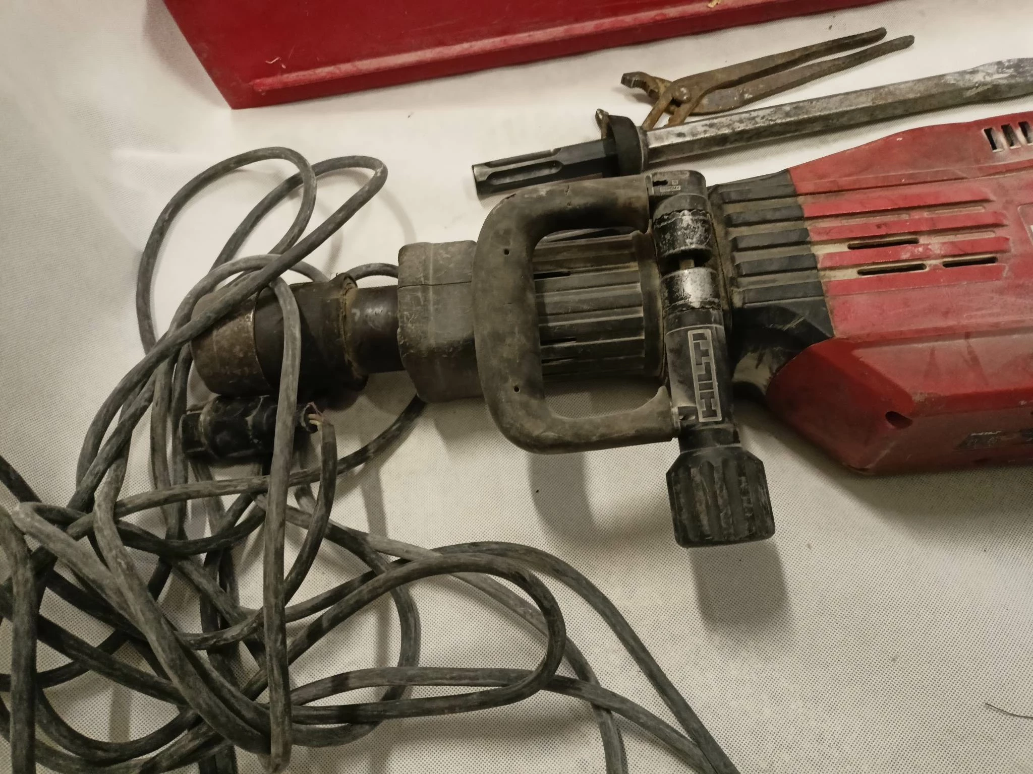 mlot-wyburzeniowy-hilti-te-905-w-walizce-ean-gtin-5904533363692