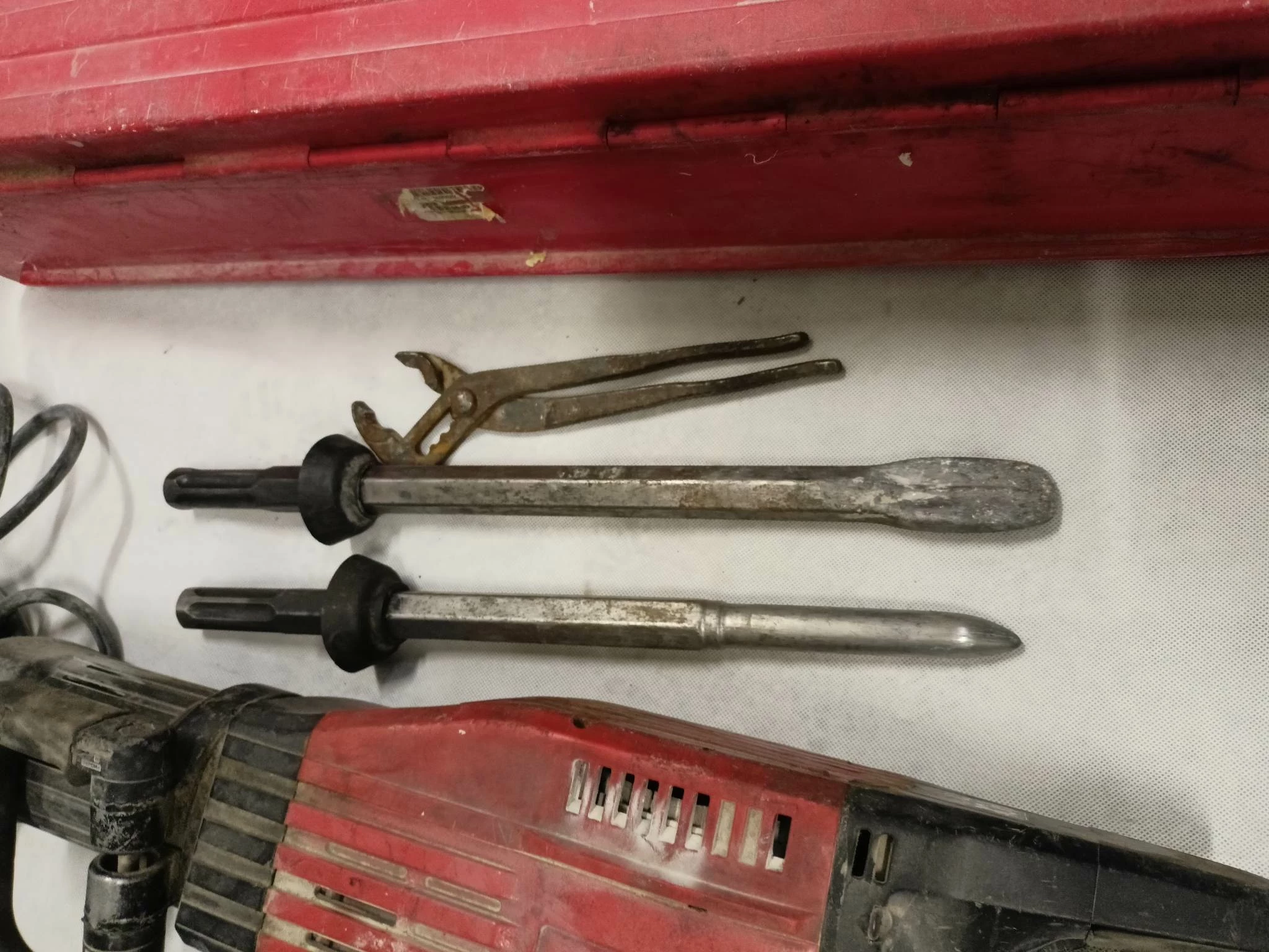 mlot-wyburzeniowy-hilti-te-905-w-walizce-kod-producenta-te-905