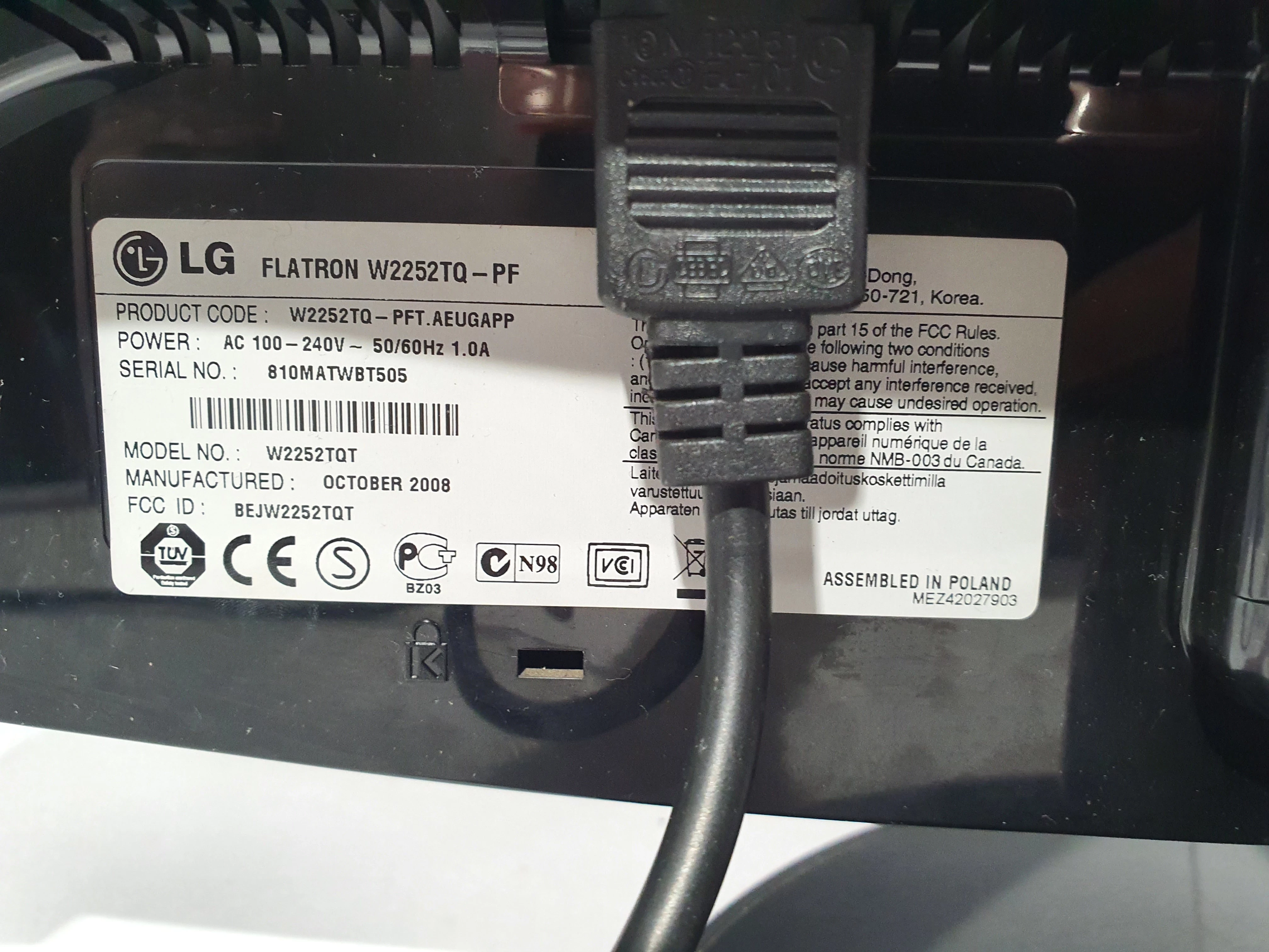 monitor-lg-w2252tq-flatron-przekatna-ekranu-cale-22