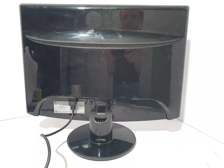 MONITOR LG W2252TQ FLATRON