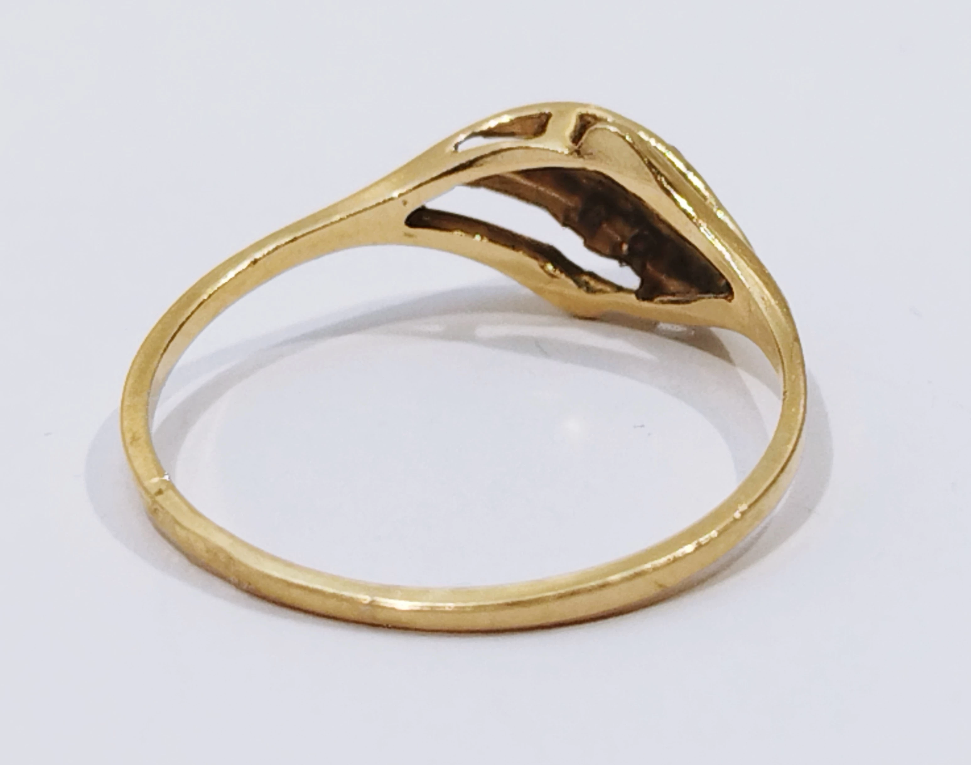 zloty-pierscionek-cztery-czerwone-oczka-r17-132g-rozmiarsrednica-wew-mm-372-19