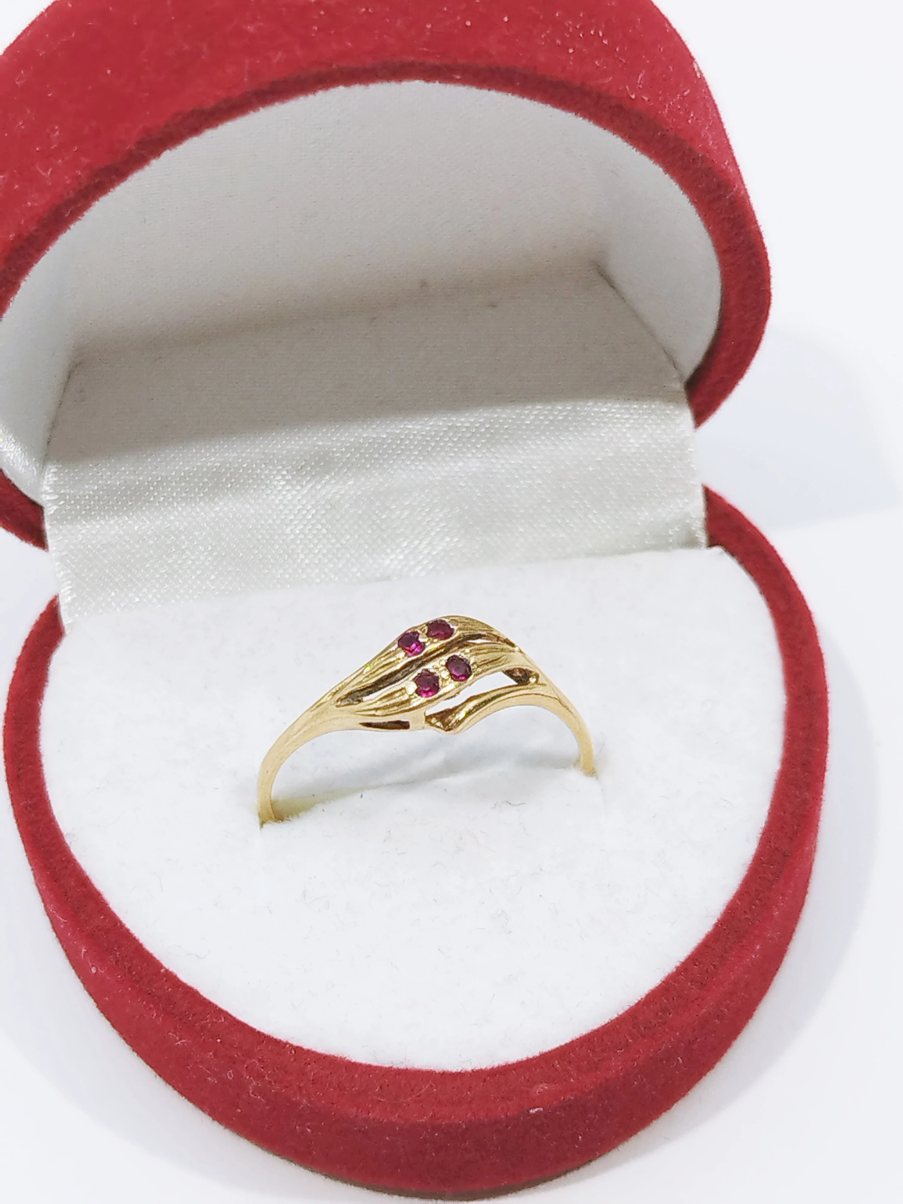 zloty-pierscionek-cztery-czerwone-oczka-r17-132g-rodzaj-2205-2