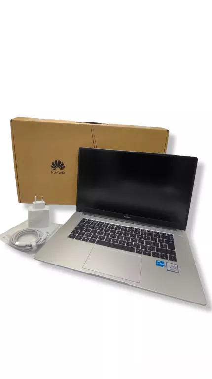 LAPTOP HUAWEI MATEBOOK D15 8GB/256GB , JAK NOWY