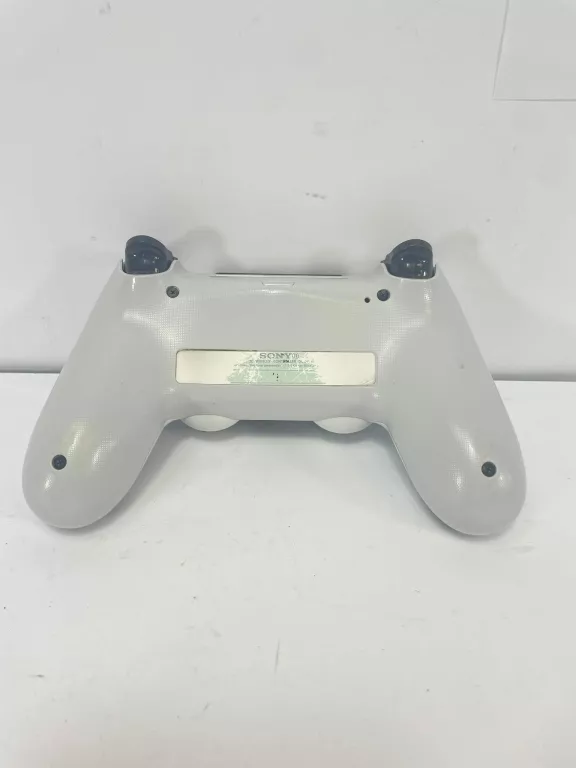 pad-ps4-bialy-bn-pochodzenie-oryginal