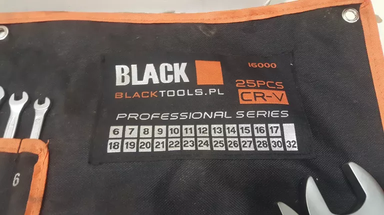 ZESTAW KLUCZY PŁASKO-OCZKOWY BLACK 16000