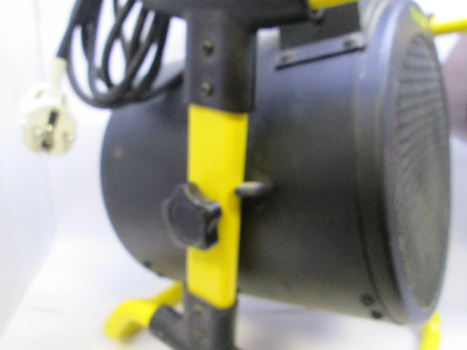 nagrzewnica-elektryczna-stanley-2kw-200-kw-zakres-klas-efektywnosci-energetycznej-a-g