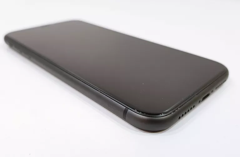 telefon-iphone-11-264-gb-czarny-opis-stan-uzywany