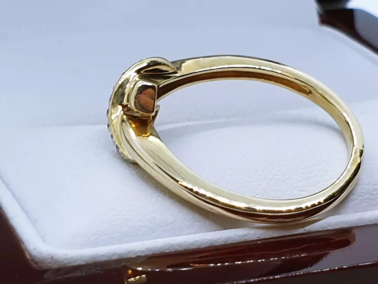 zloty-pierscionek-z-diamentami-216g-pr585-roz11-kolor-dominujacy-205826-225106