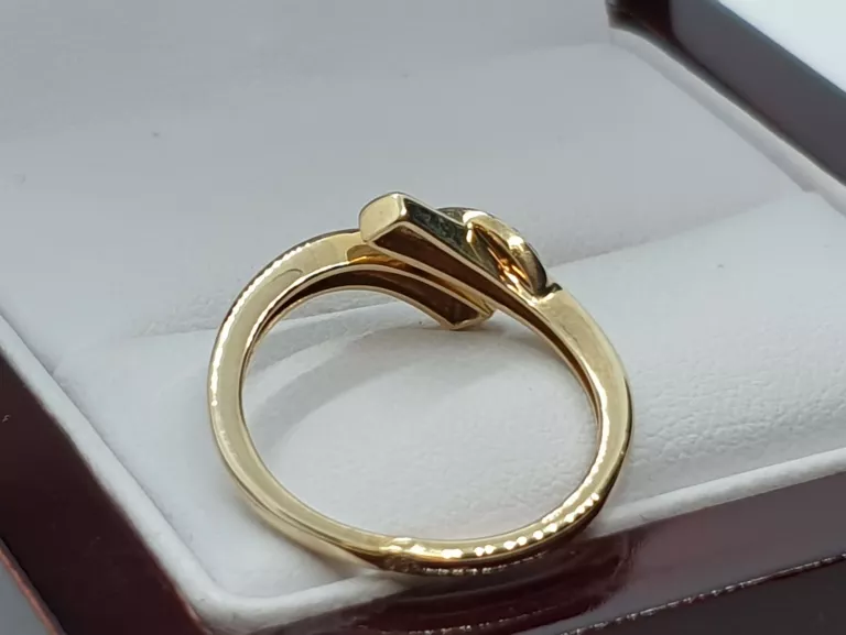 zloty-pierscionek-z-diamentami-216g-pr585-roz11-waga-102