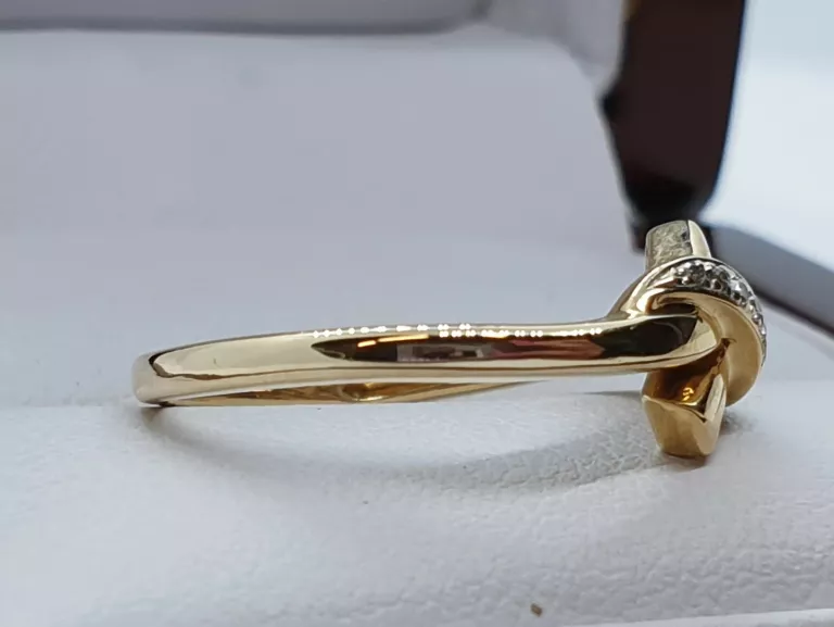 ZŁOTY PIERŚCIONEK Z DIAMENTAMI 2,16G PR.585 ROZ.11