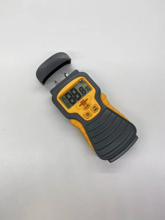 miernik-wilgotnosci-brennenstuhl-md-slowackiego-23-debno