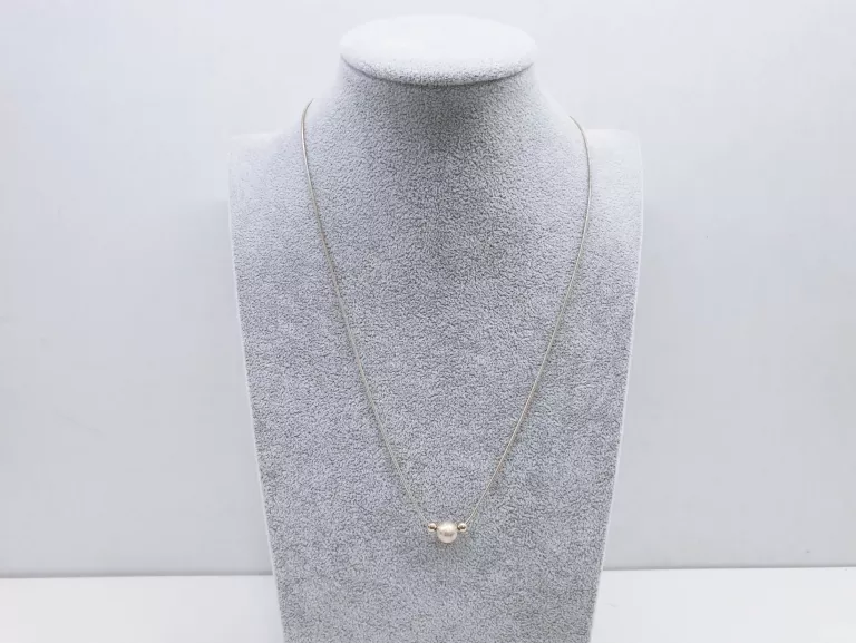 SREBRNY ŁAŃCUSZEK Z KULECZKAMI 5,42G PR.925