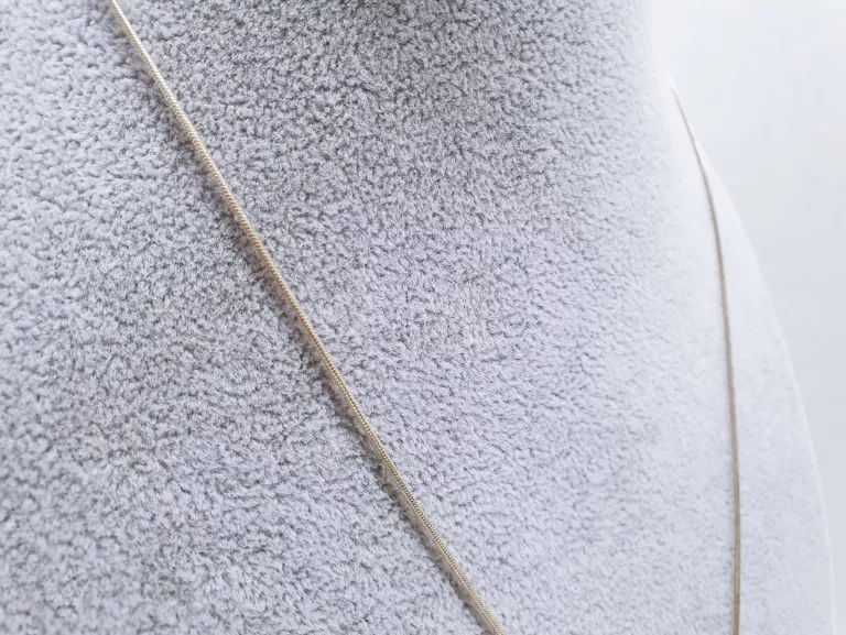 SREBRNY ŁAŃCUSZEK Z KULECZKAMI 5,42G PR.925