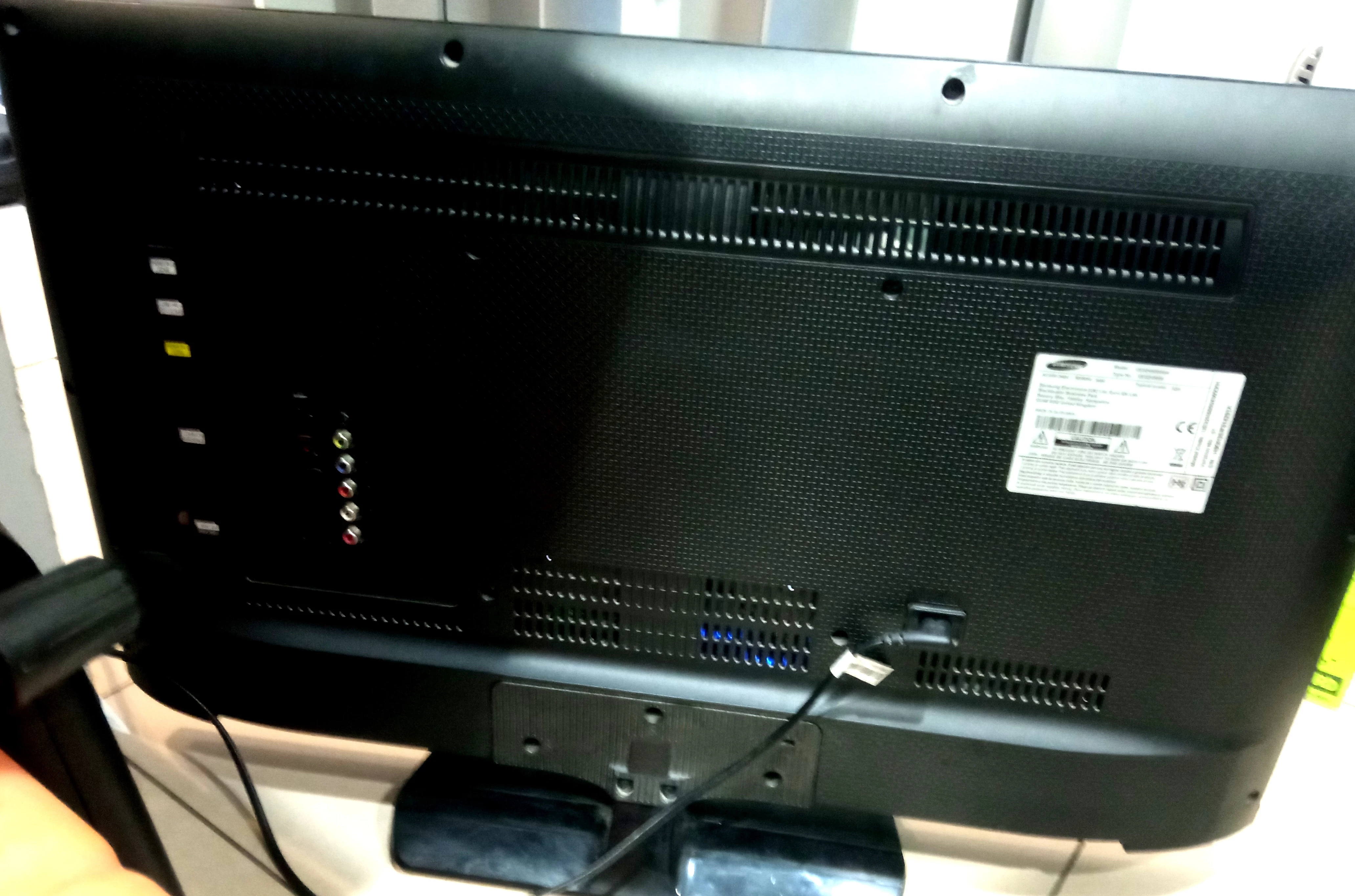 telewizor-led-samsung-ue32h5000aw-32-kod-producenta-000000000000000000000000