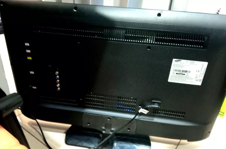 telewizor-led-samsung-ue32h5000aw-32-kod-producenta-000000000000000000000000