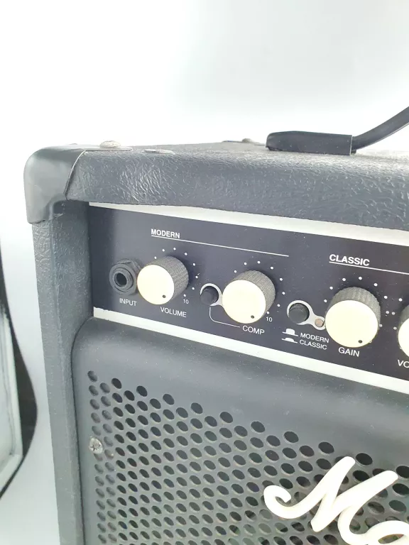 wzmacniacz-gitarowy-marshall-mbb-series-15-stan-uzywany