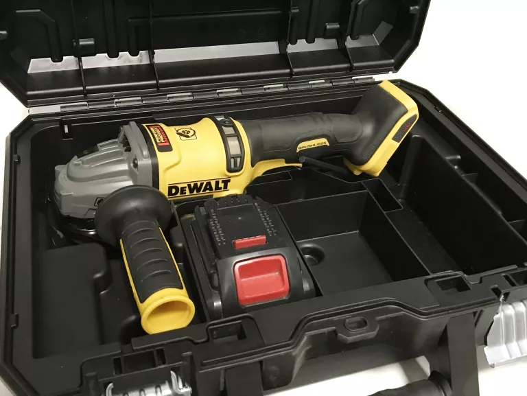 SZLIFIERKA KĄTOWA DEWALT DCG414