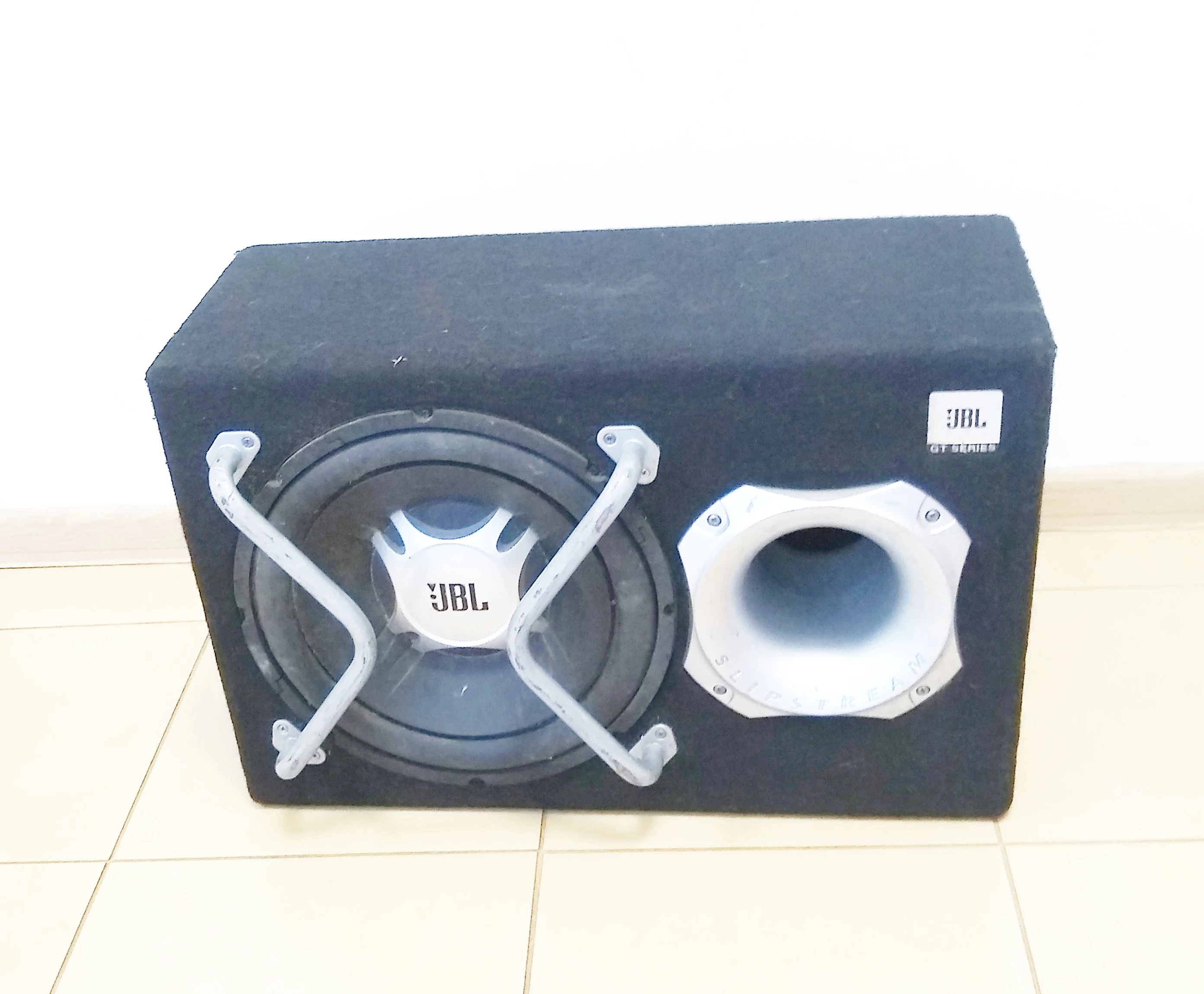 subwoofer-jbl-gt-series-slipstream-wolominska-2d-kobylka