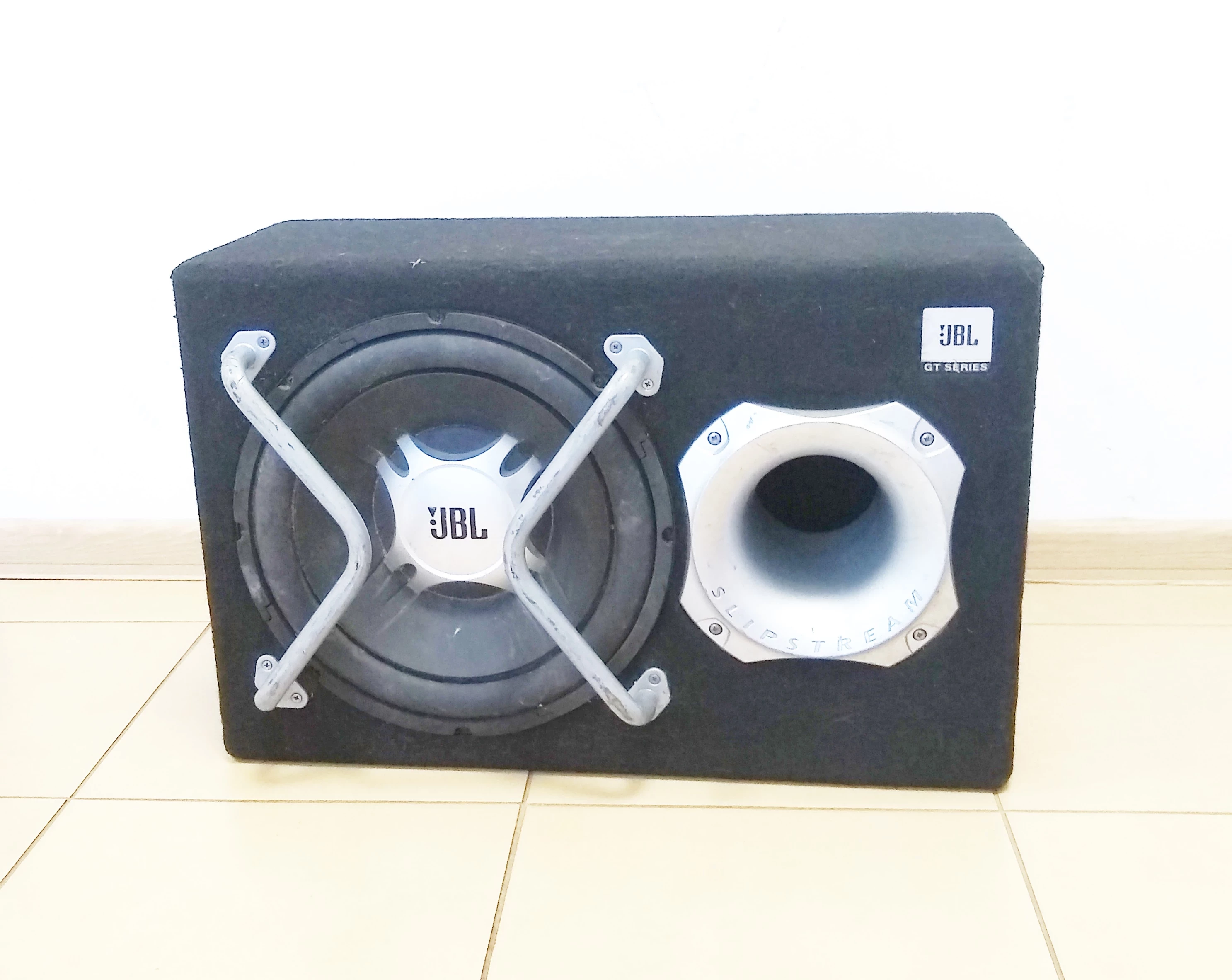 subwoofer-jbl-gt-series-slipstream-stan-uzywany