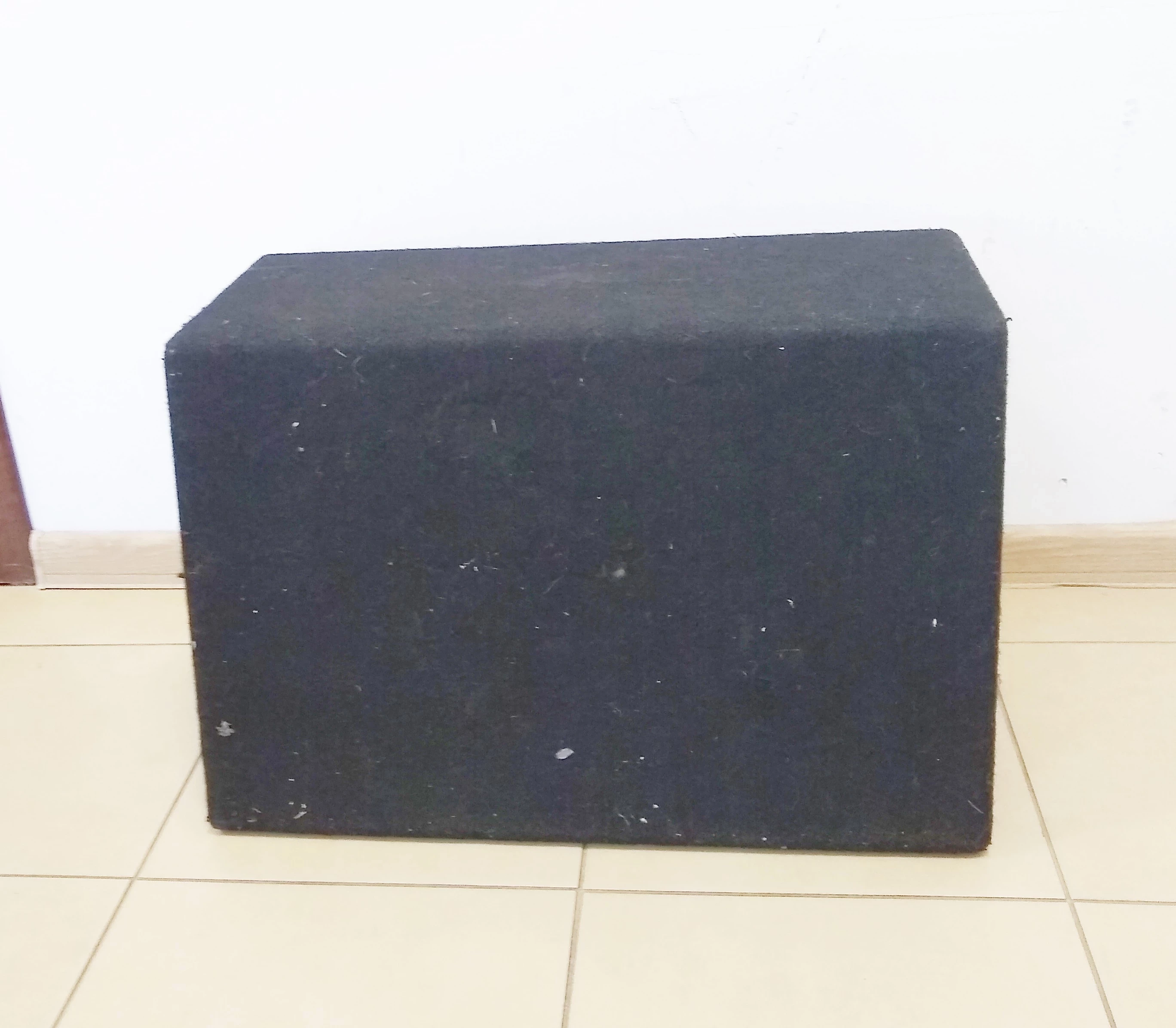 subwoofer-jbl-gt-series-slipstream-model-gt5-1204br