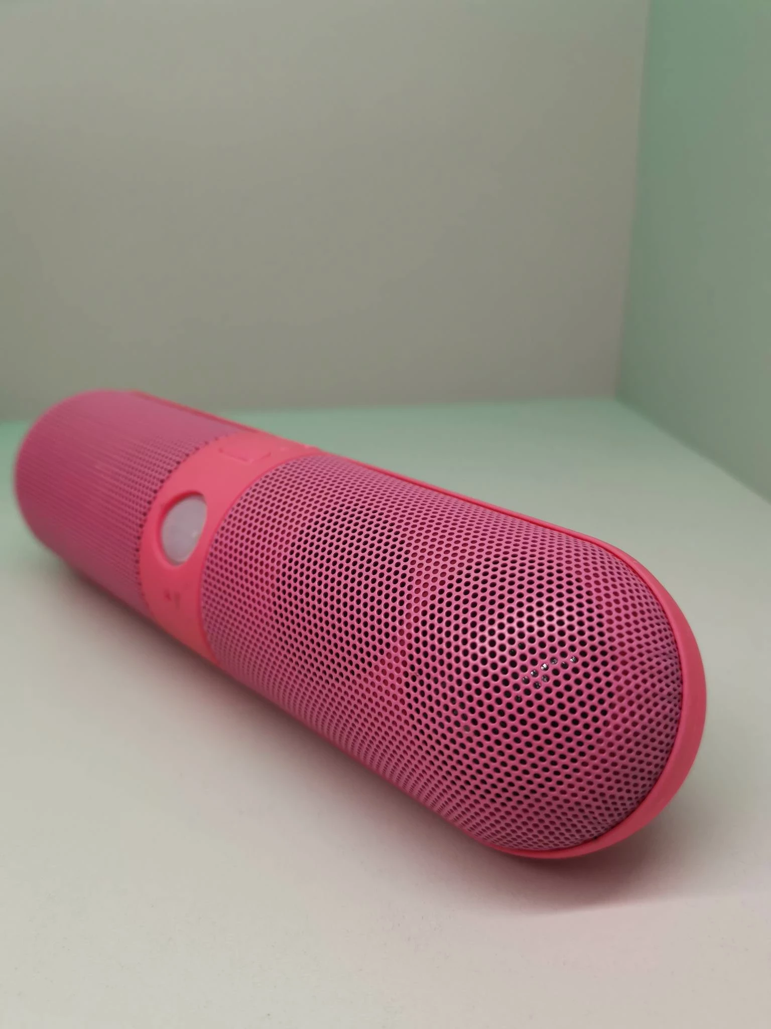 glosnik-bluetooth-beats-by-dr-dre-b6-zasilanie-akumulatorowe