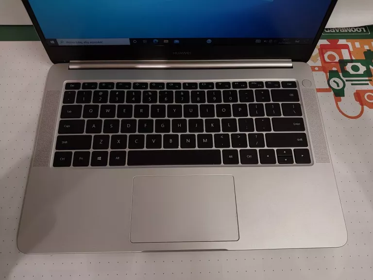 HUAWEI MATEBOOK D14 - 14" RYZEN 5/8GB/256GB