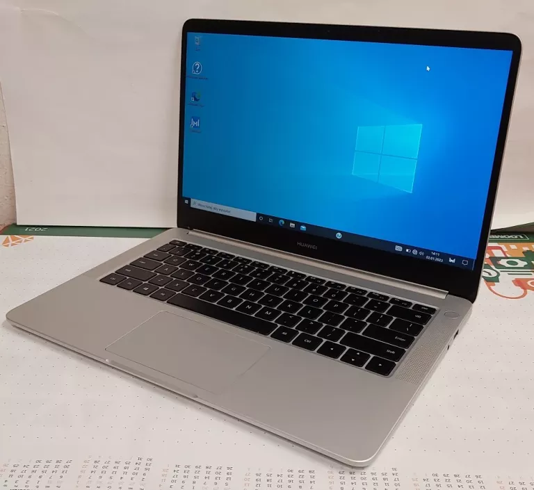 HUAWEI MATEBOOK D14 - 14" RYZEN 5/8GB/256GB