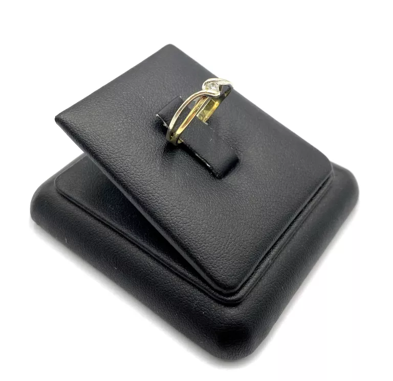 zloty-pierscionek-z-brylantem-189g5858-rodzaj-wyrob-jubilerski