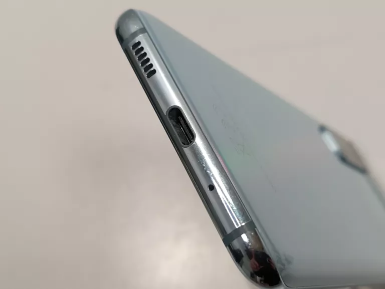 telefon-samsung-s20-kolor-niebieski