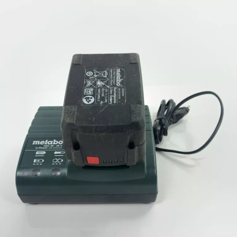 ŁADOWARKA METABO ASC 30-36 + AKU D72622 18V/5,2AH