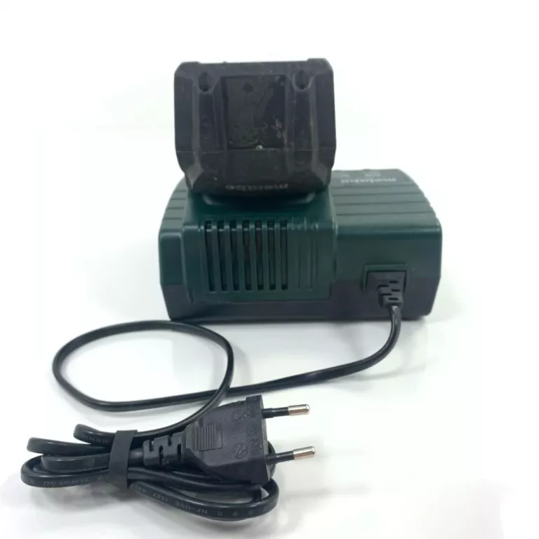 ŁADOWARKA METABO ASC 30-36 + AKU D72622 18V/5,2AH