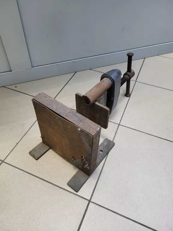 PRASA RECZNA WARSZTATOWA STOLOWA